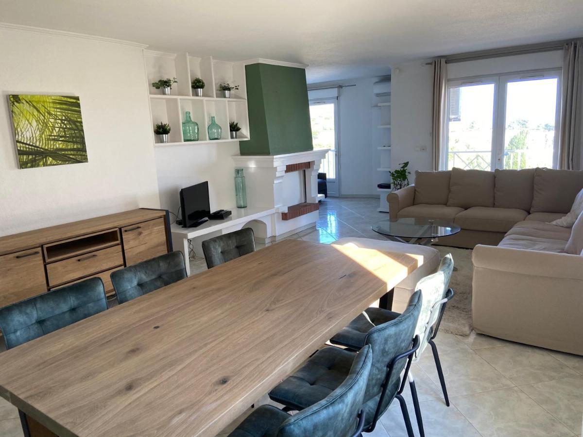 Appartement T4 Tres Bien Situe Et Climatise LʼÎle-Rousse 外观 照片